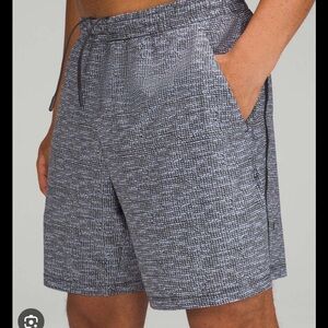Lululemon Men’s Pace Breaker
Gray Patterned Shorts with liner